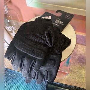 adidas Black essential training Gloves size large -NEW WITH TAGS!